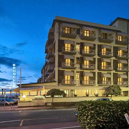 Hotel Brunella Лидо Ди Камайоре Екстериор снимка