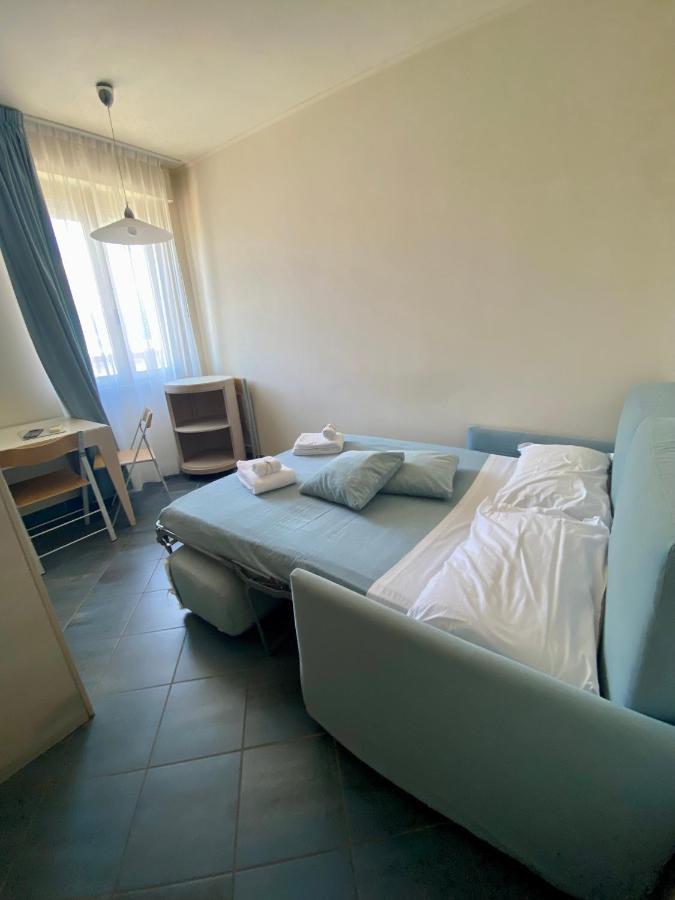 Hotel Brunella Лидо Ди Камайоре Екстериор снимка